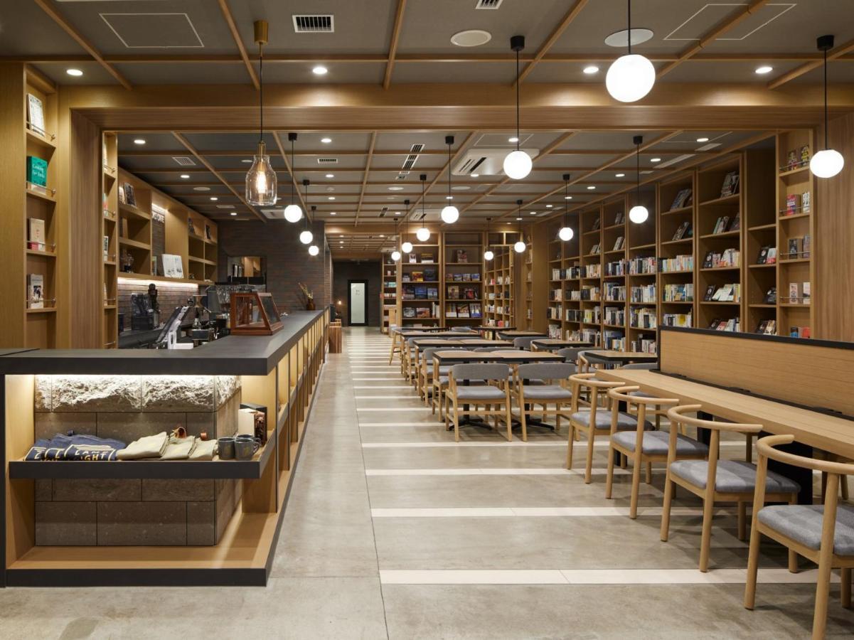 Lamp Light Books Hotel سابورو المظهر الخارجي الصورة
